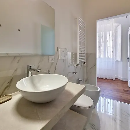 Via Garibaldi - Pearl In Downtown Apartman *